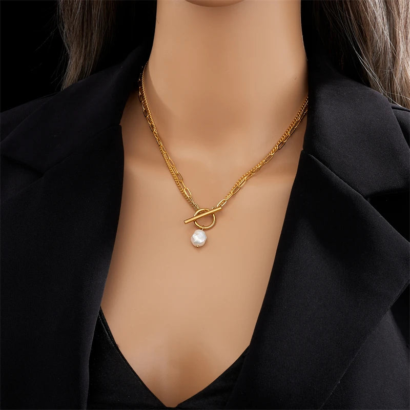 Velora Pearl Necklace